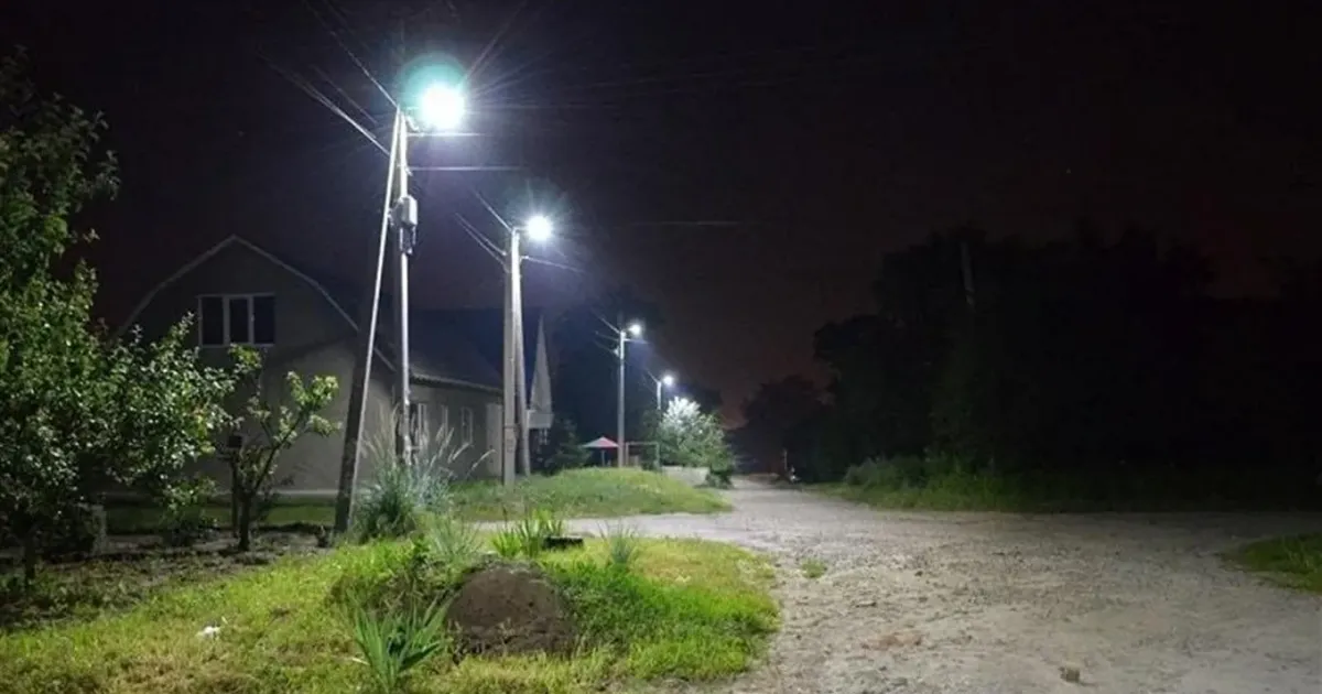 Фото ілюстративне, з відкритих джерел В Нововодолазькій громаді відновлюється вуличне освітлення на порталі Gromada Group