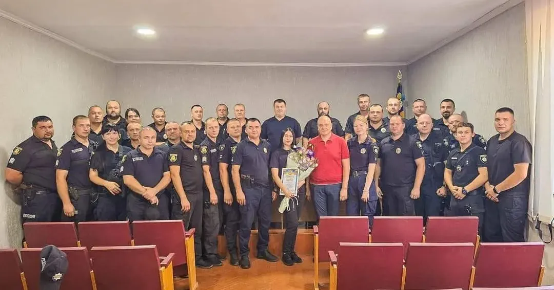 Світлини: Нововодолазька селищна рада Працівників поліції Нововодолазької громади привітали з професійним святом на порталі Gromada Group