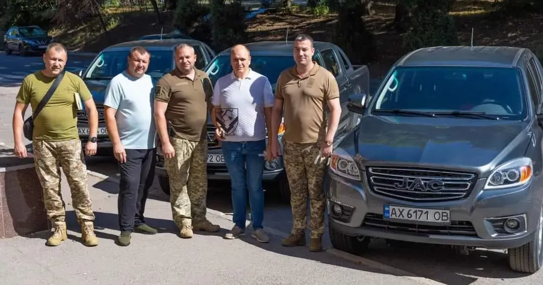Фото: Нововодолазька селищна рада З Нововодолажчини передано до ЗСУ чергову партію технічних засобів на порталі Gromada Group