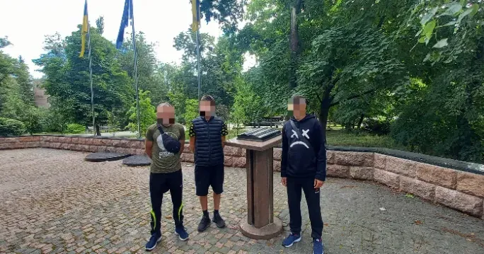 Джерело: mistaUA За участі фахівців Нововодолазького терцентру засудженим розповіли про Конституцію України на порталі Gromada Group